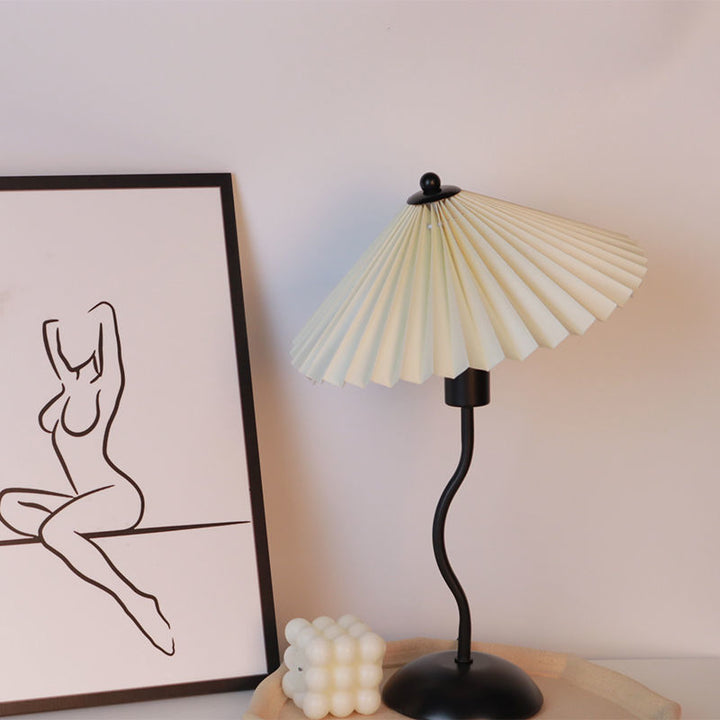 Squiggle Table Lamp 42