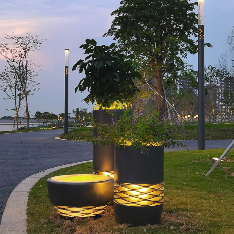 Stool_or_Flower_Pot_Design_Outdoor_Lamp_10