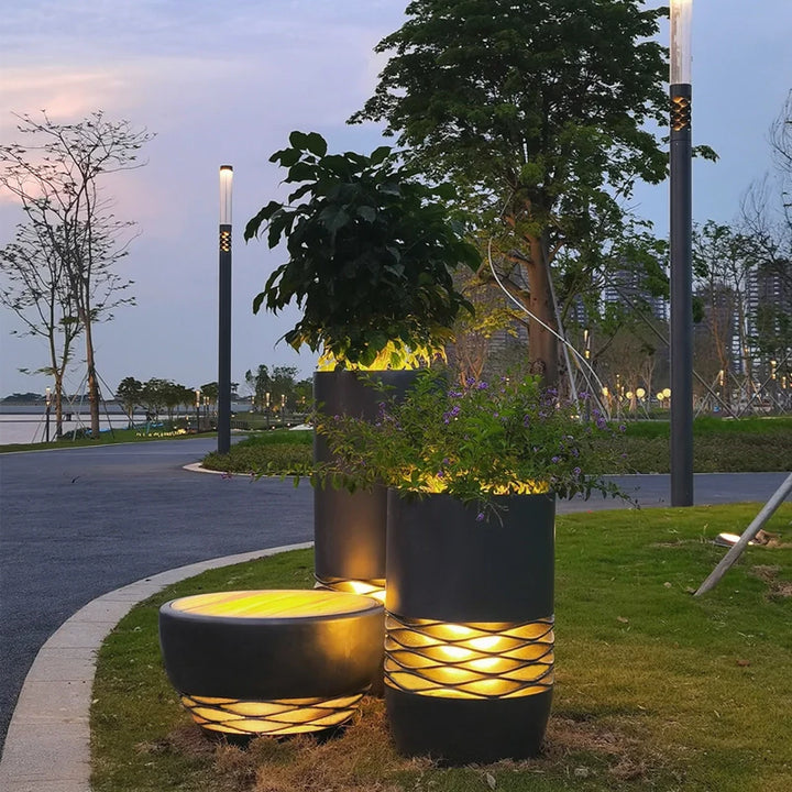 Stool_or_Flower_Pot_Design_Outdoor_Lamp_10