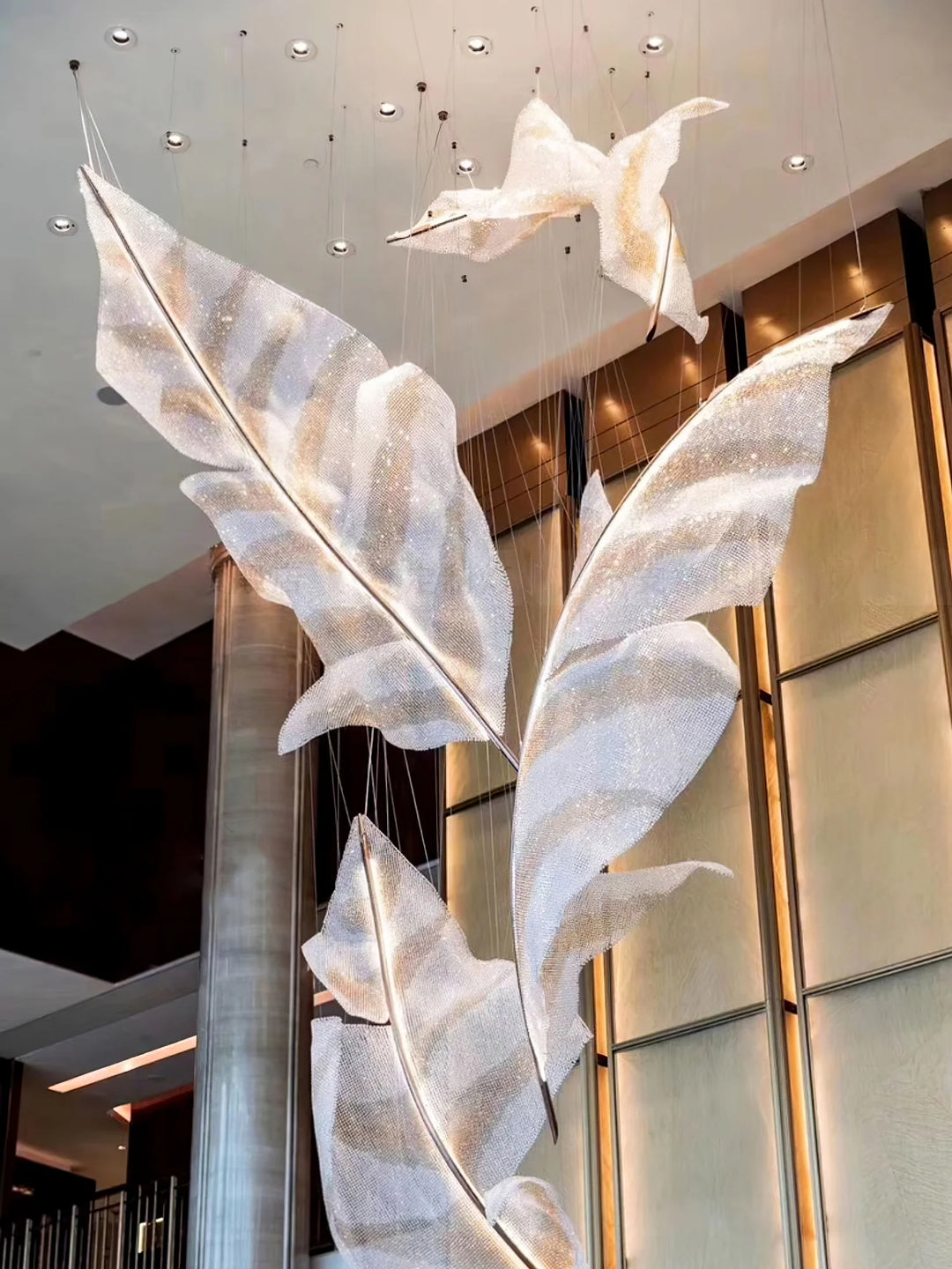 Strelitzia Leaf Chandelier 7