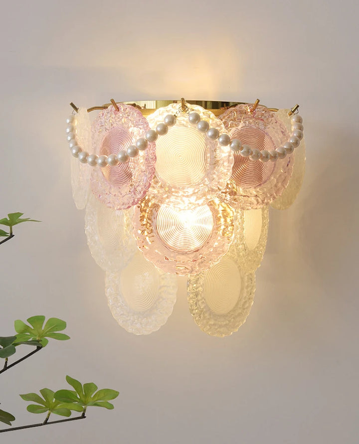 Lieve glazen wandlamp