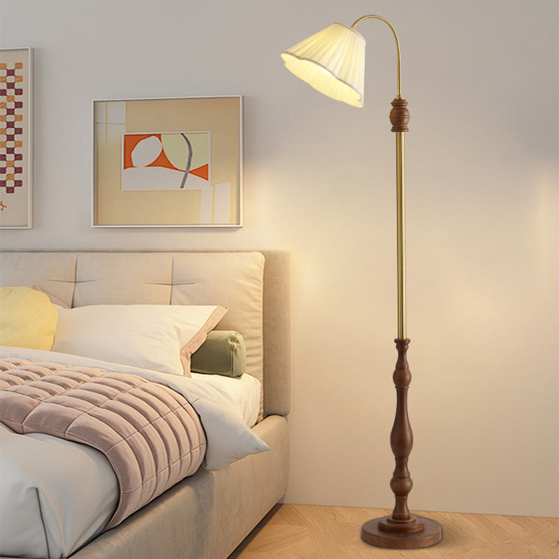 Tang_Jieming_Floor_Lamp_10