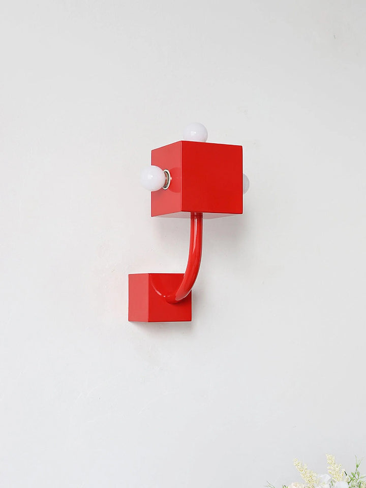 Three_red_cube_wall_lamp_10