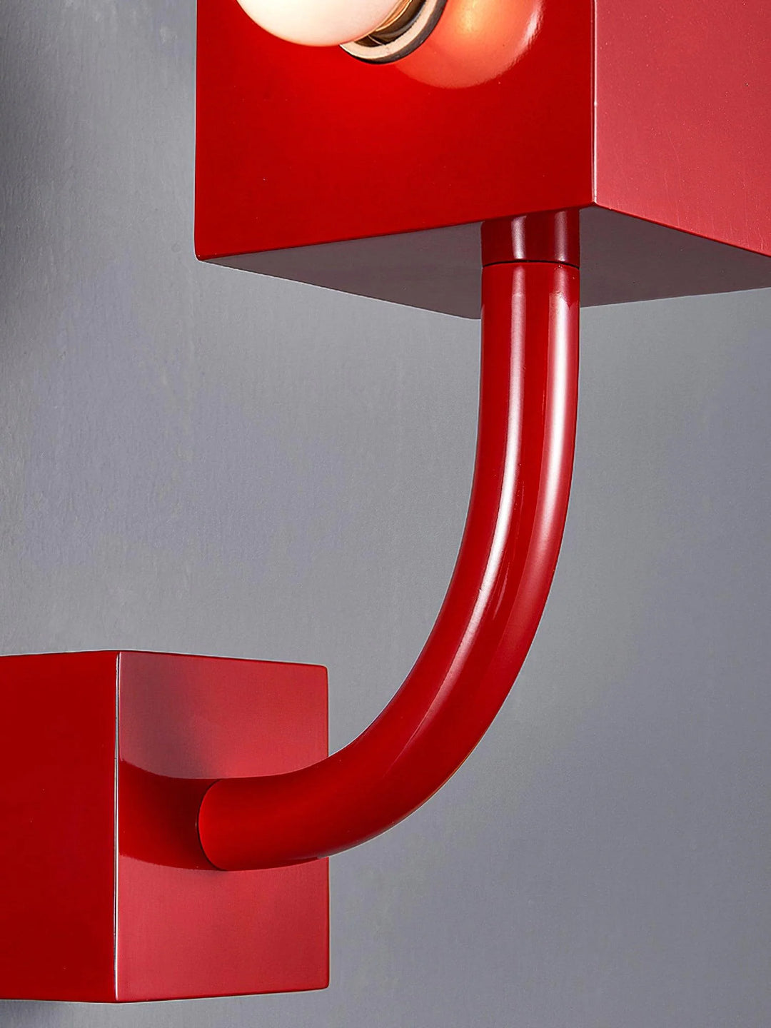 Three_red_cube_wall_lamp_19