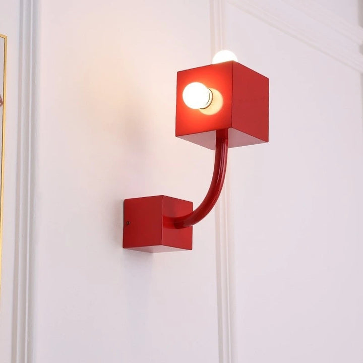 Three_red_cube_wall_lamp_4