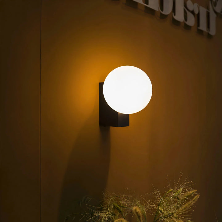 Tircle_Cube_Wall_Lamp_03