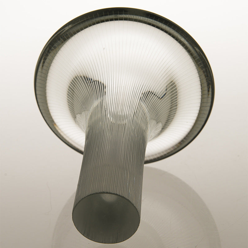 Transparent_T-Table_Lamp_4