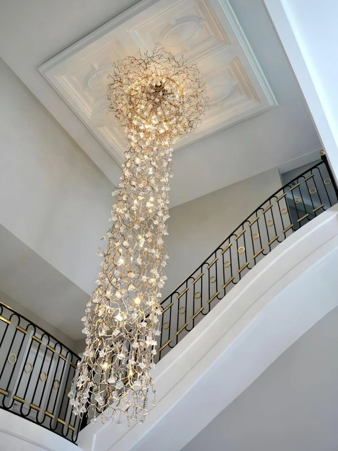 Tree_Branch_Staircase_Chandelier_3