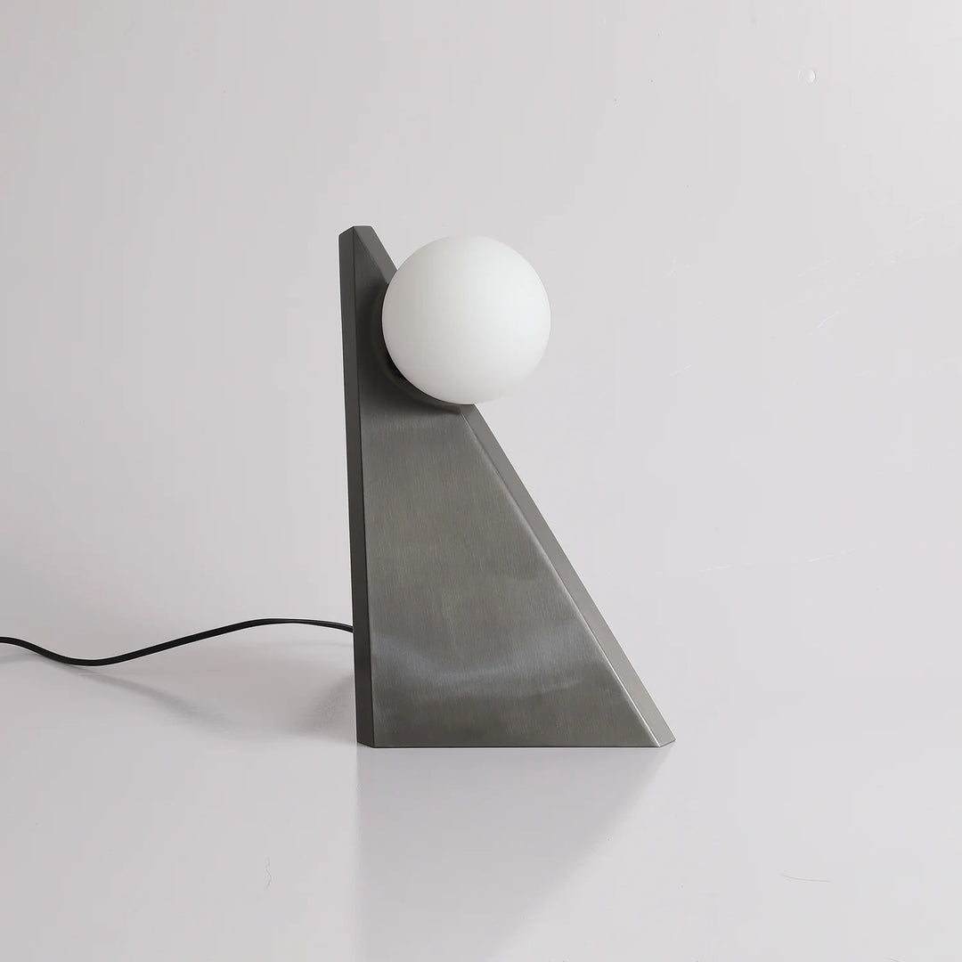 Triangular_Tower_Table_Lamp_11