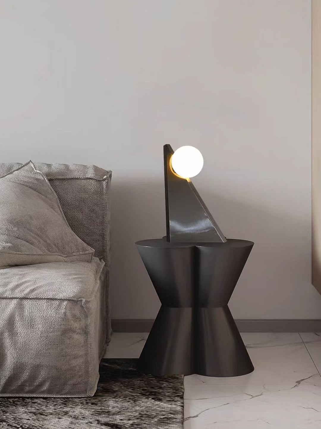 Triangular_Tower_Table_Lamp_4