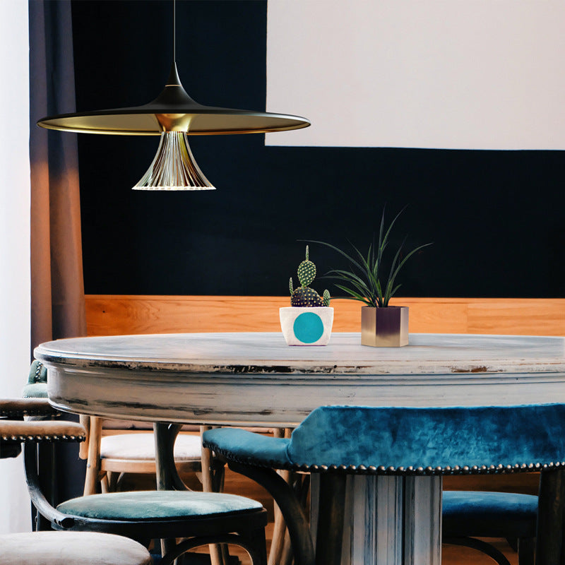 Upho_Pendant_Lamp_08