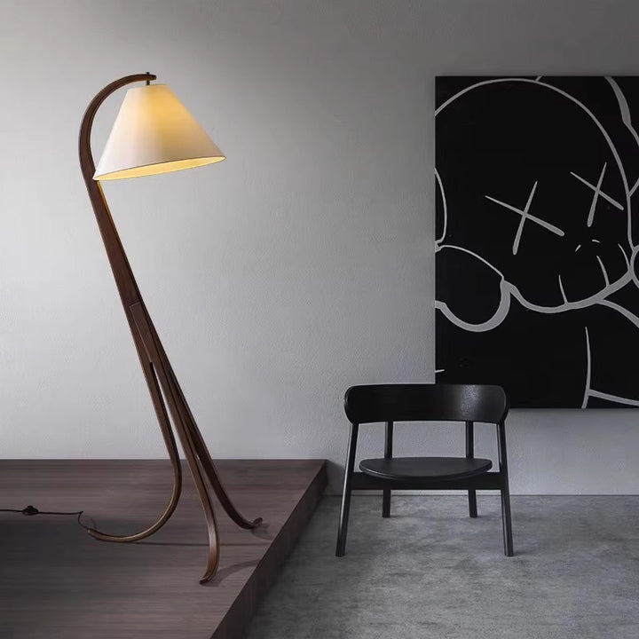 Uppsala_Floor_Lamp_03