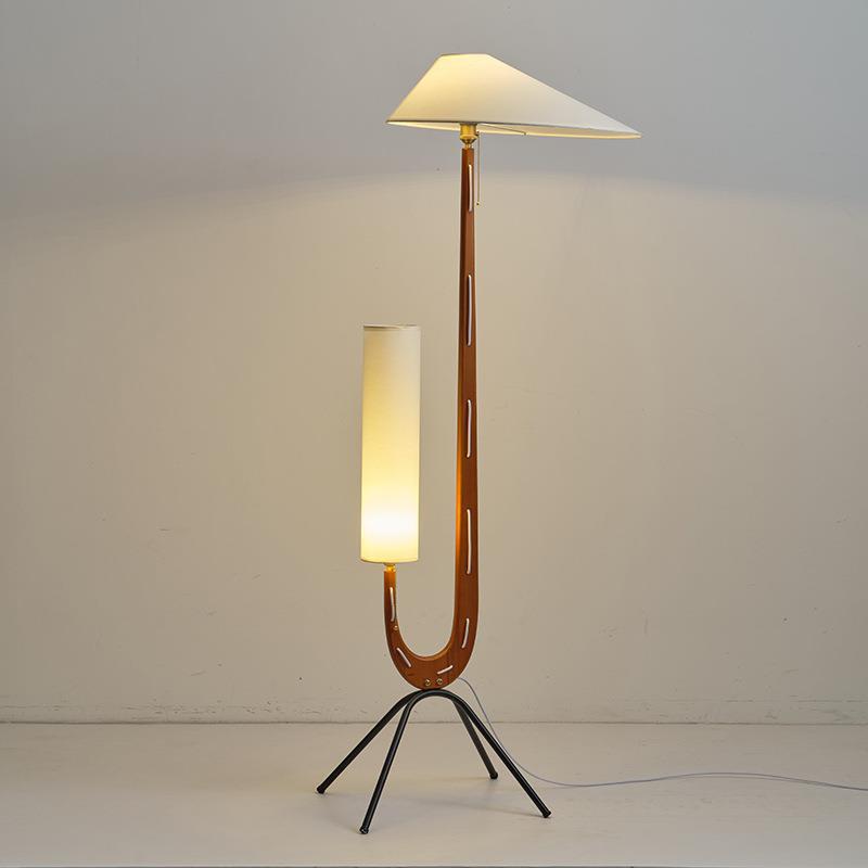 V-Shaped Floor Lamp 3