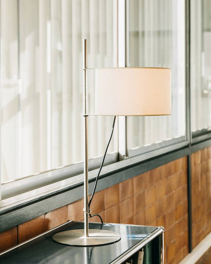 Valeria_Table_Lamp_02