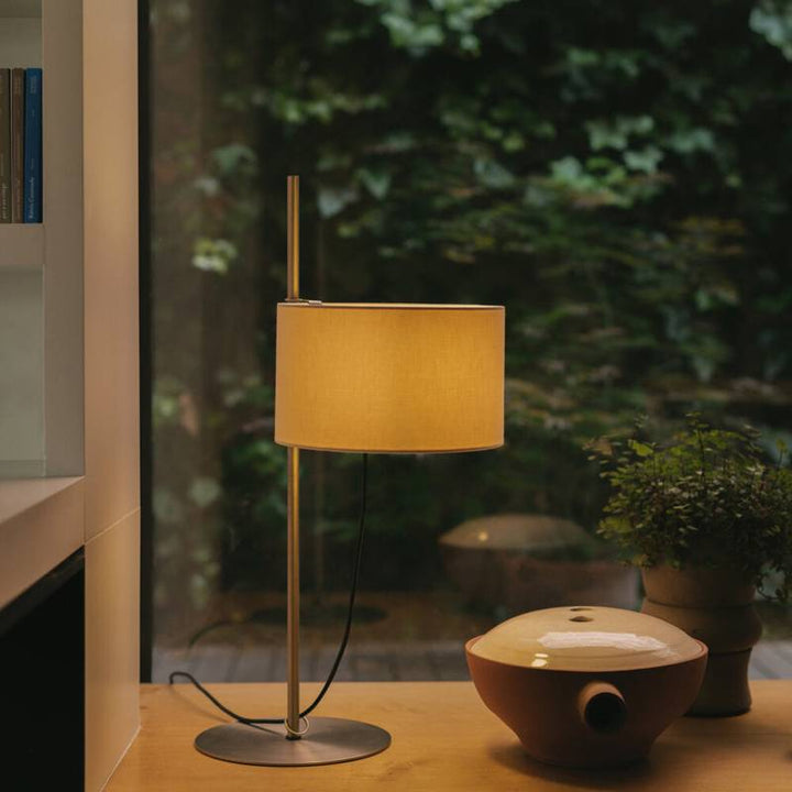 Valeria_Table_Lamp_03