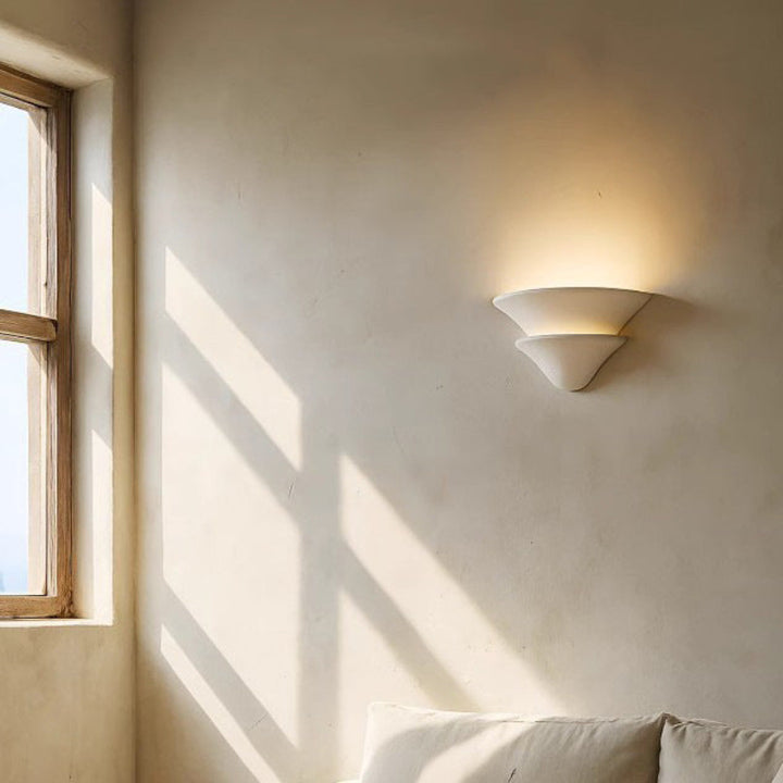 Vase_Plaster_Wall_Lamp_16