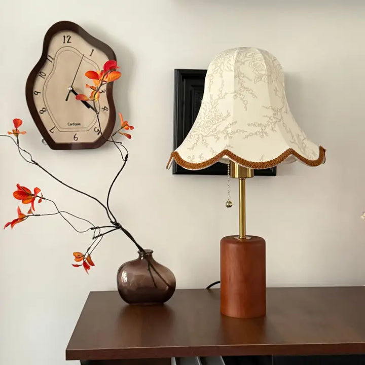 Velika_Table_Lamp_05