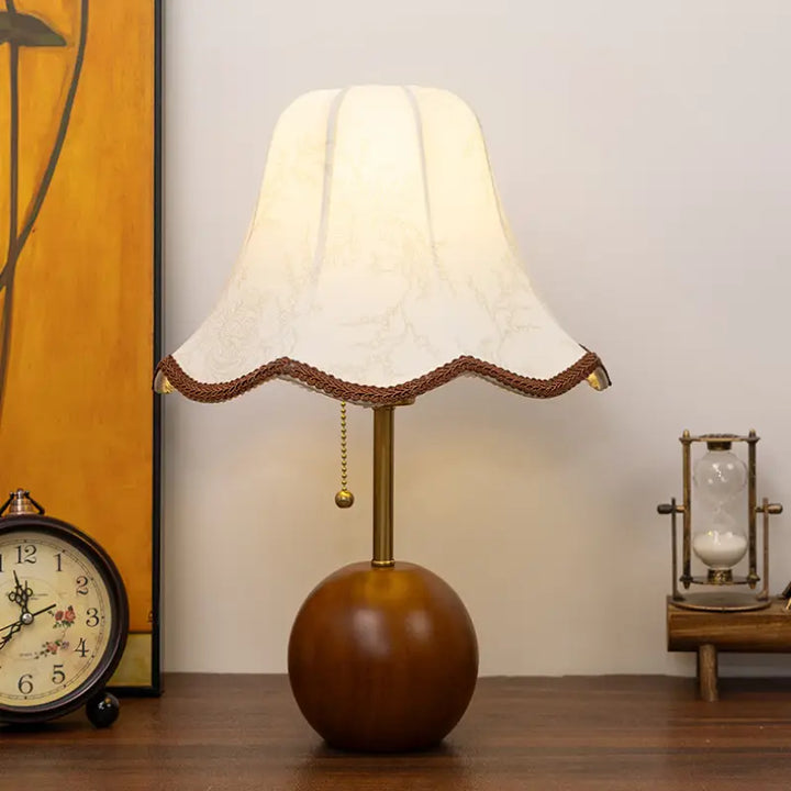 Velika_Table_Lamp_11