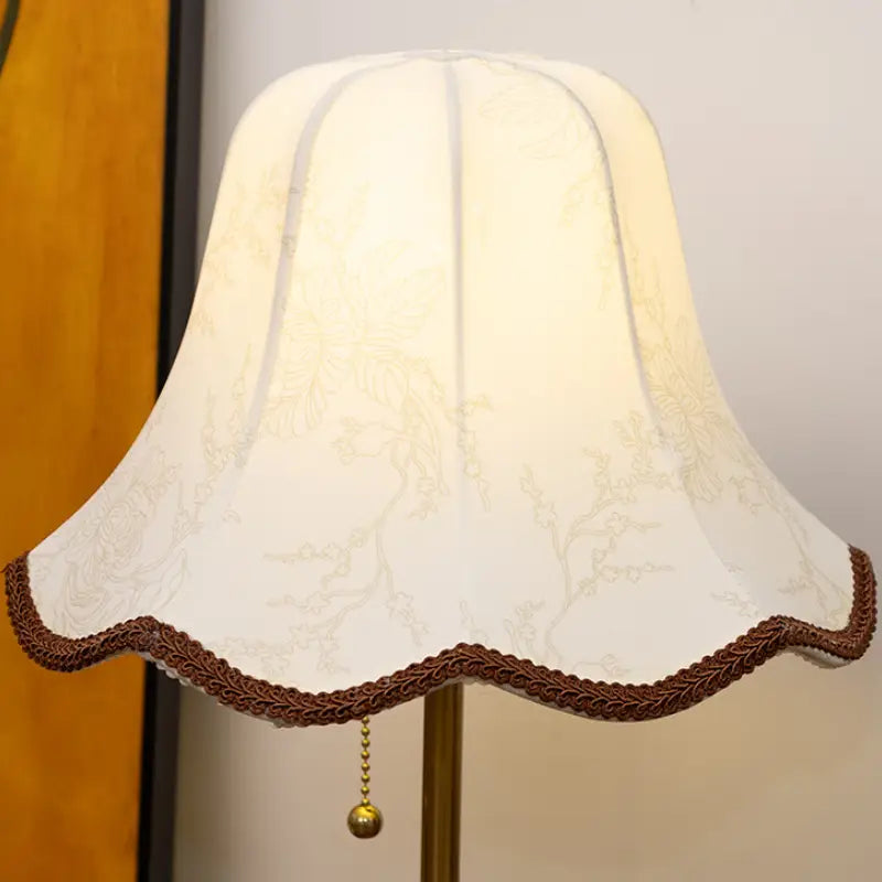 Velika_Table_Lamp_12