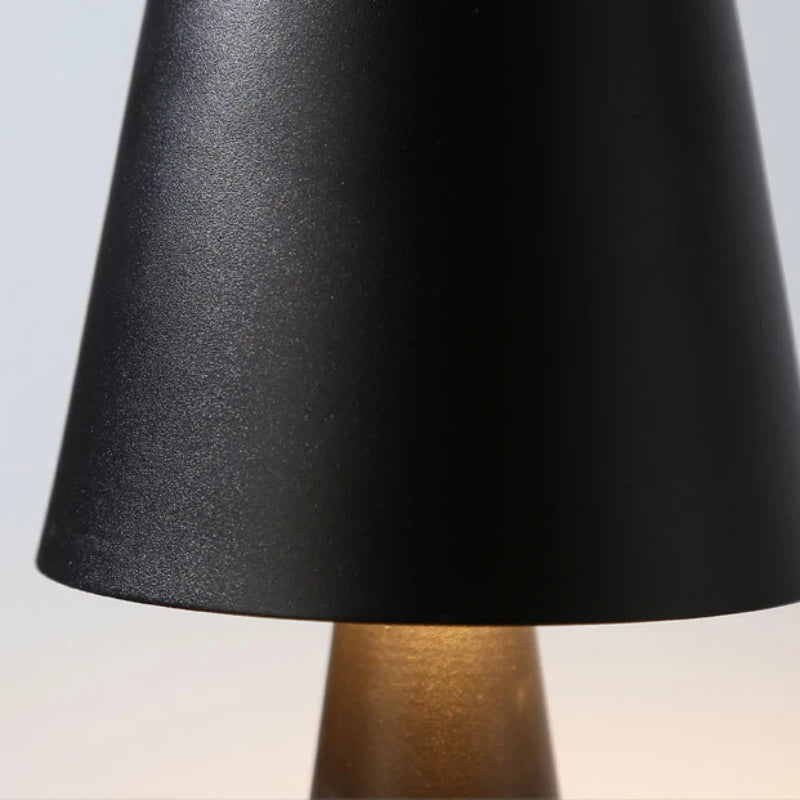 Venus_Table_lamp_3