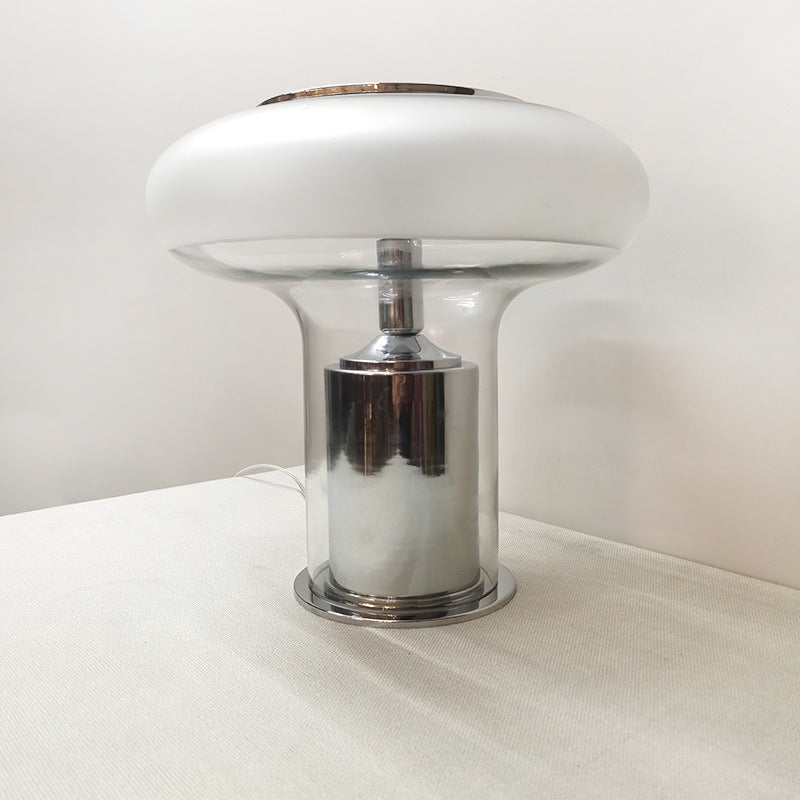Vevo_Table_Lamp_08