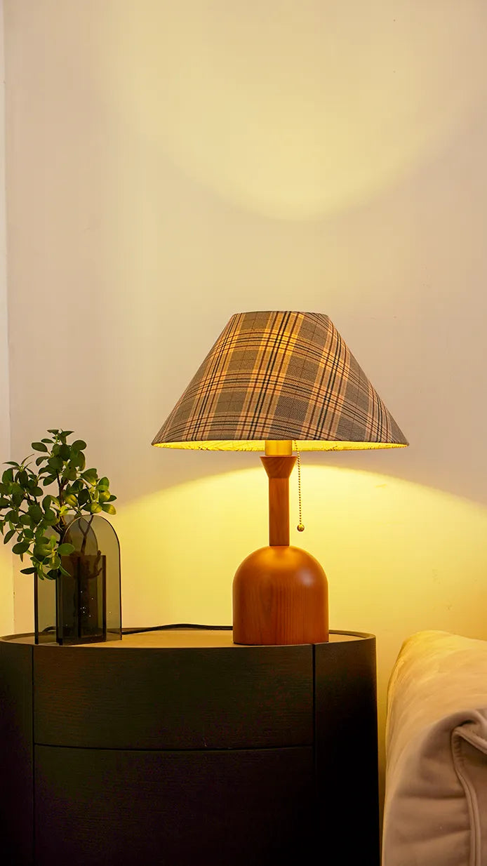 Vintage Plaid Table Lamp New 9
