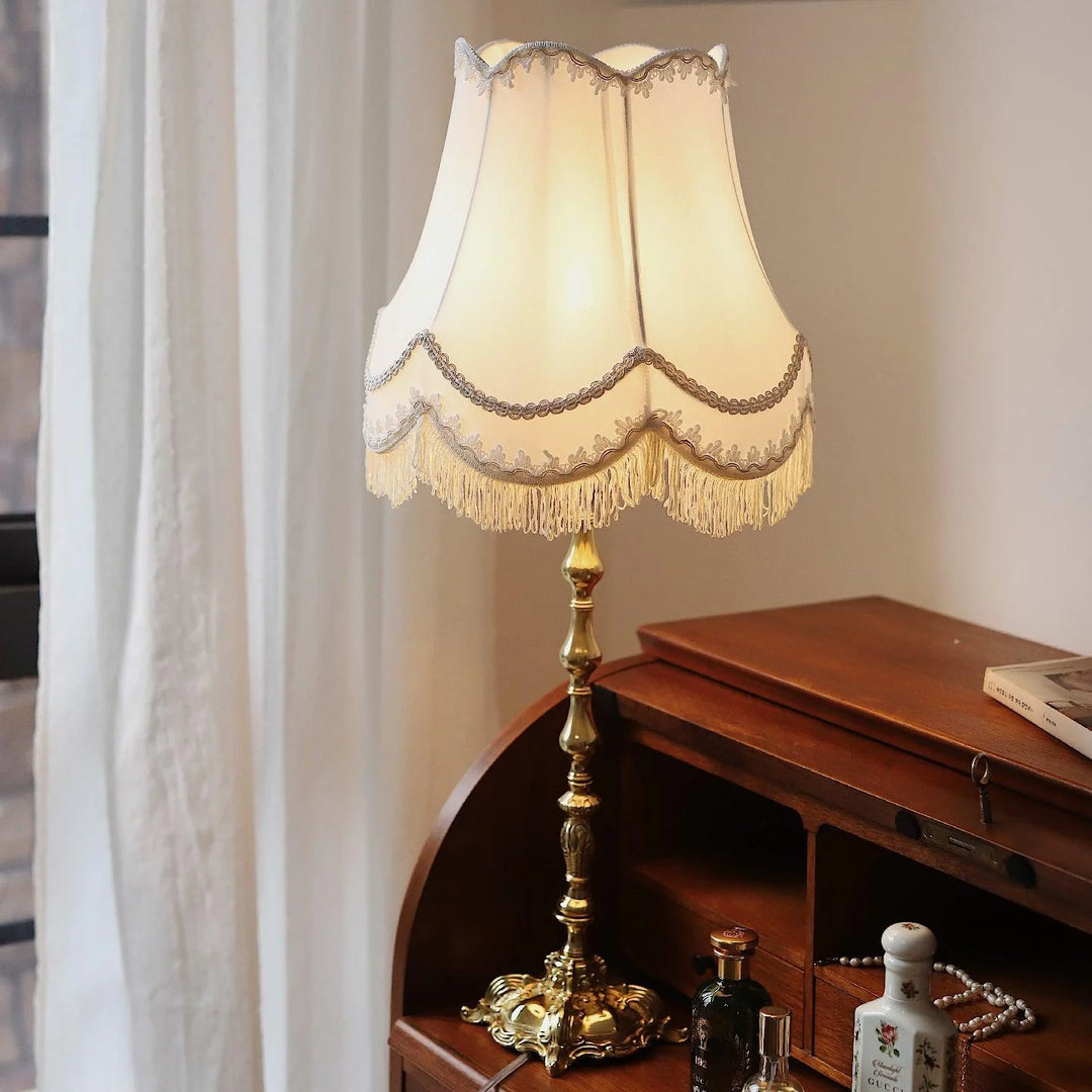 Vintage Tassel Table Lamp-12