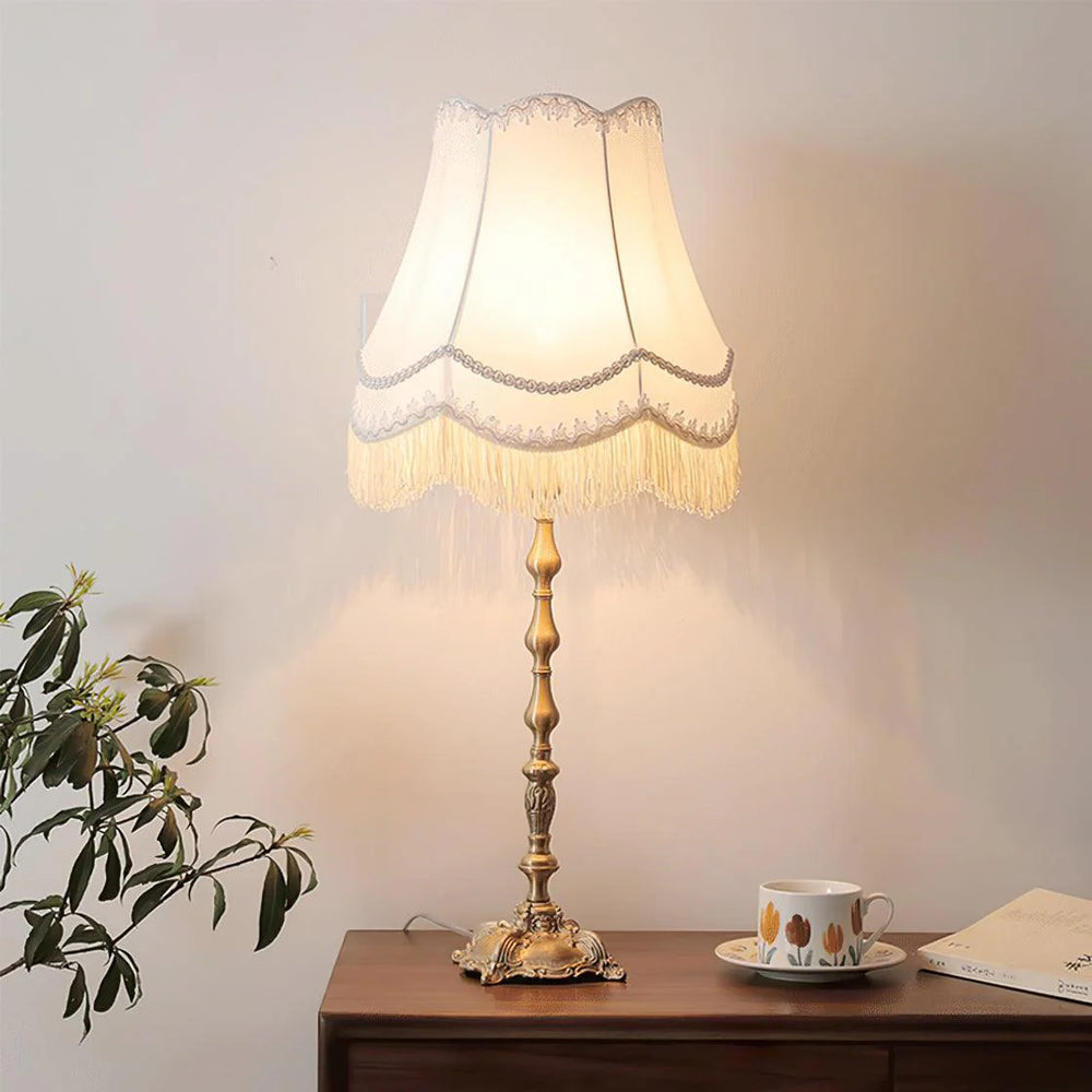 Vintage Tassel Table Lamp-2