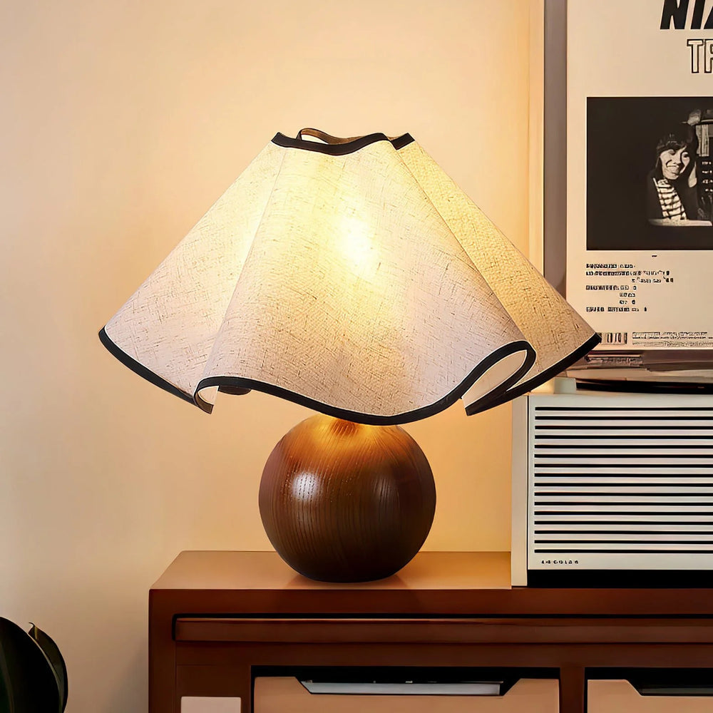 Wavecrest_Table_Lamp_9
