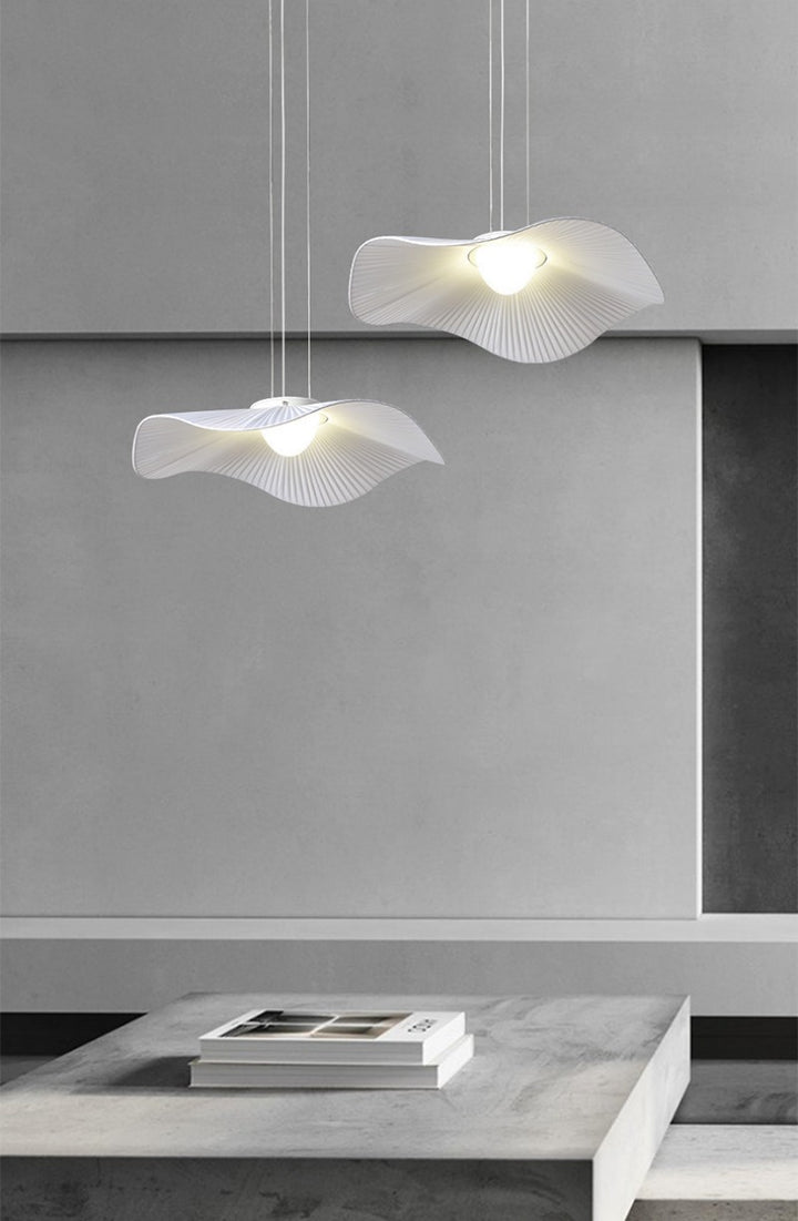 Wavy_Pleated_Pendant_Lamp_4