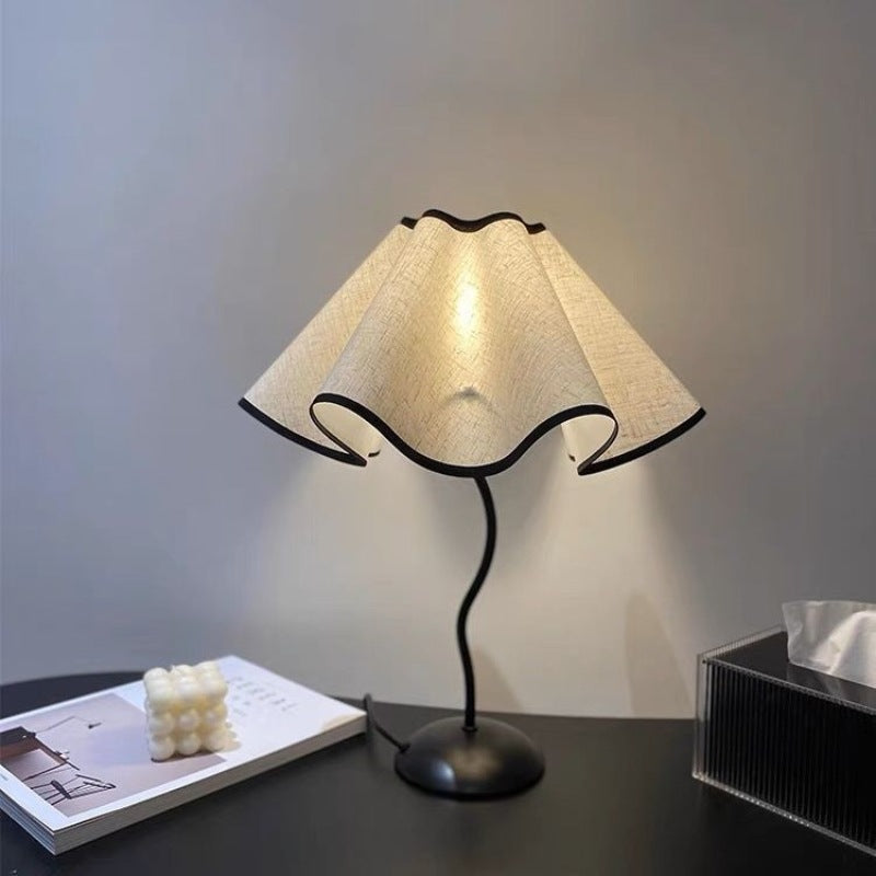 Wavy Table Lamp 4