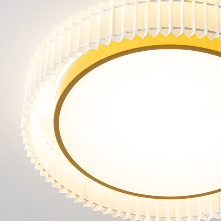 White_Pleated_Ceiling_Lamp_09