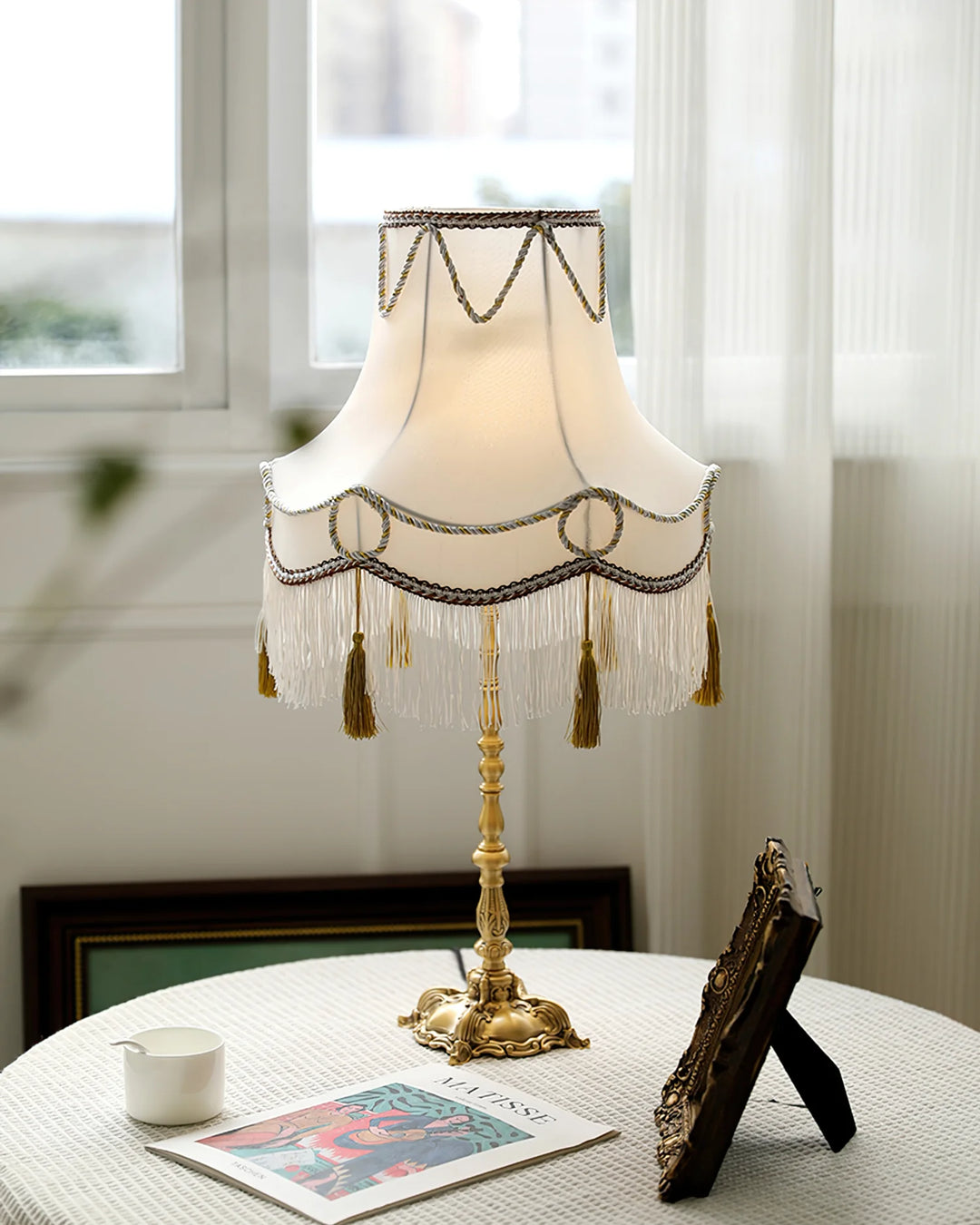 Wiener_Tassel_Table_Lamp_9