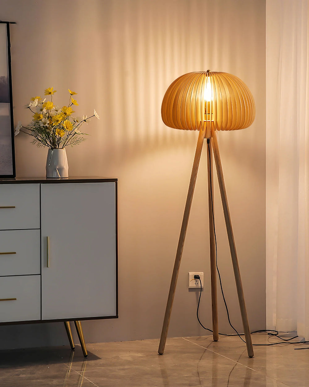 Wooden Pumpkin Floor Lamp 2