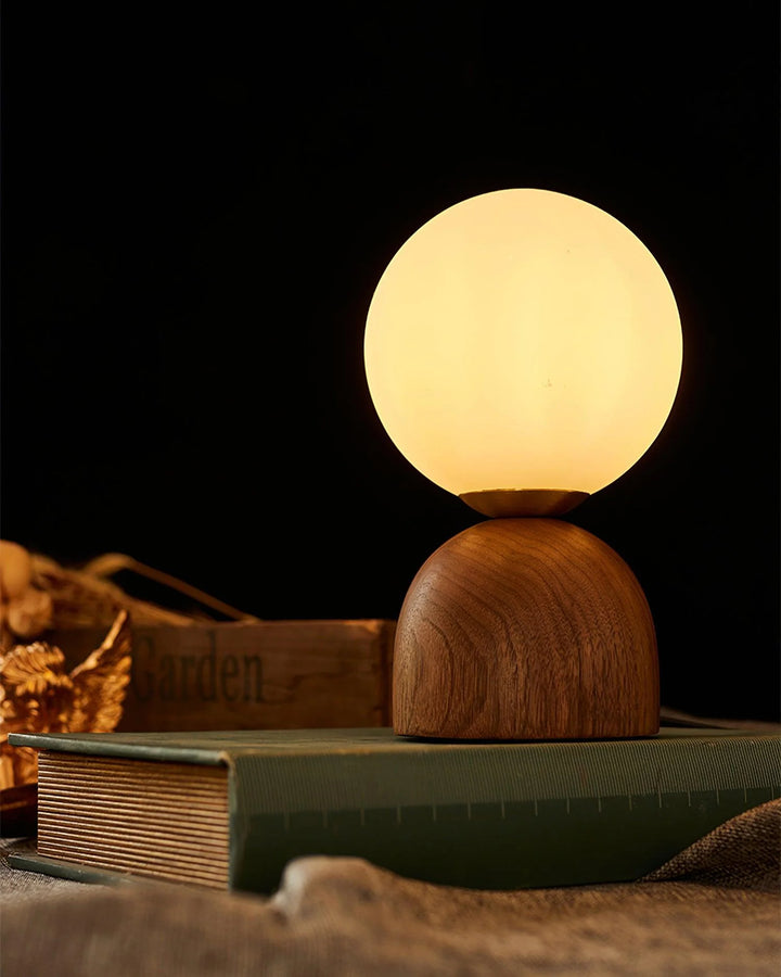 Wooden_Round_Table_Lamp_08