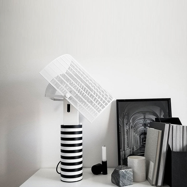 Zebra_Tower_Table_Lamp_10