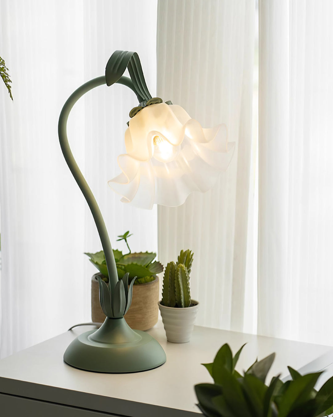 Lampe de table florale Lily