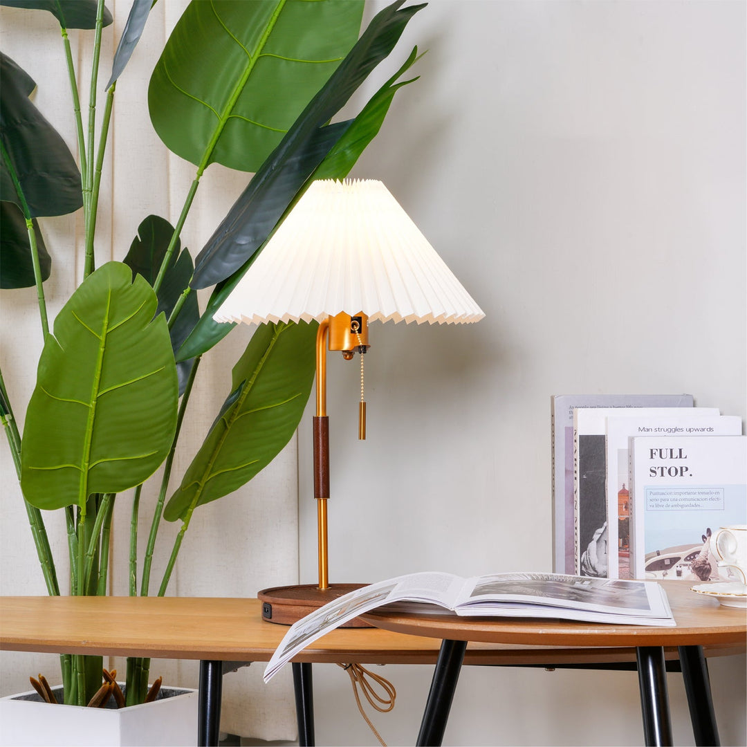 Wooden_Retro_Table_Lamp_E