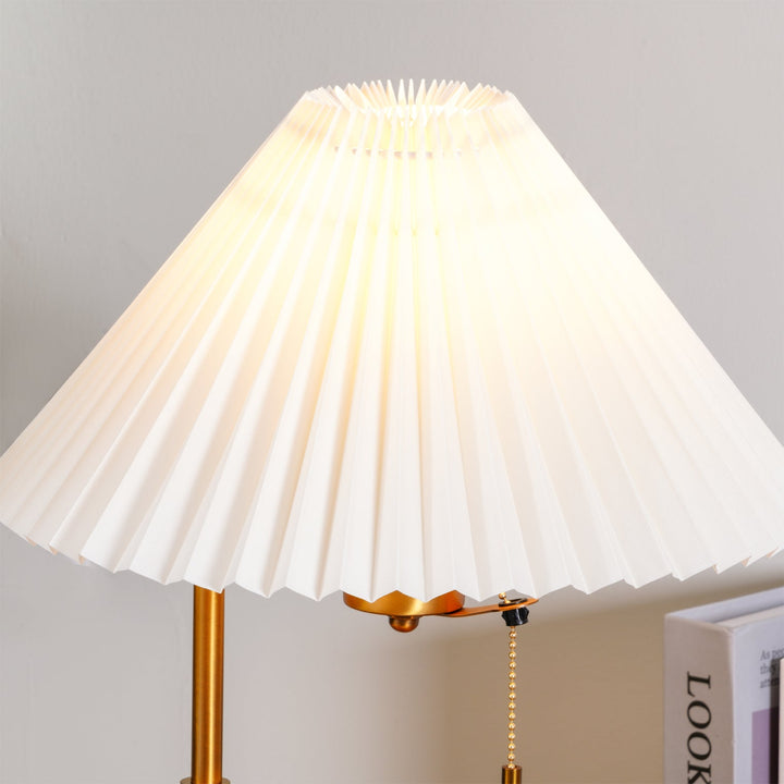 Wooden_Retro_Table_Lamp_with lamp shade